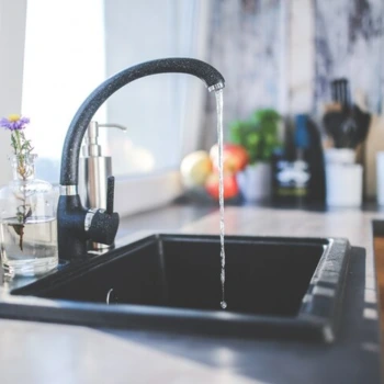 Faucets & Fixtures Faucets & Fixtures